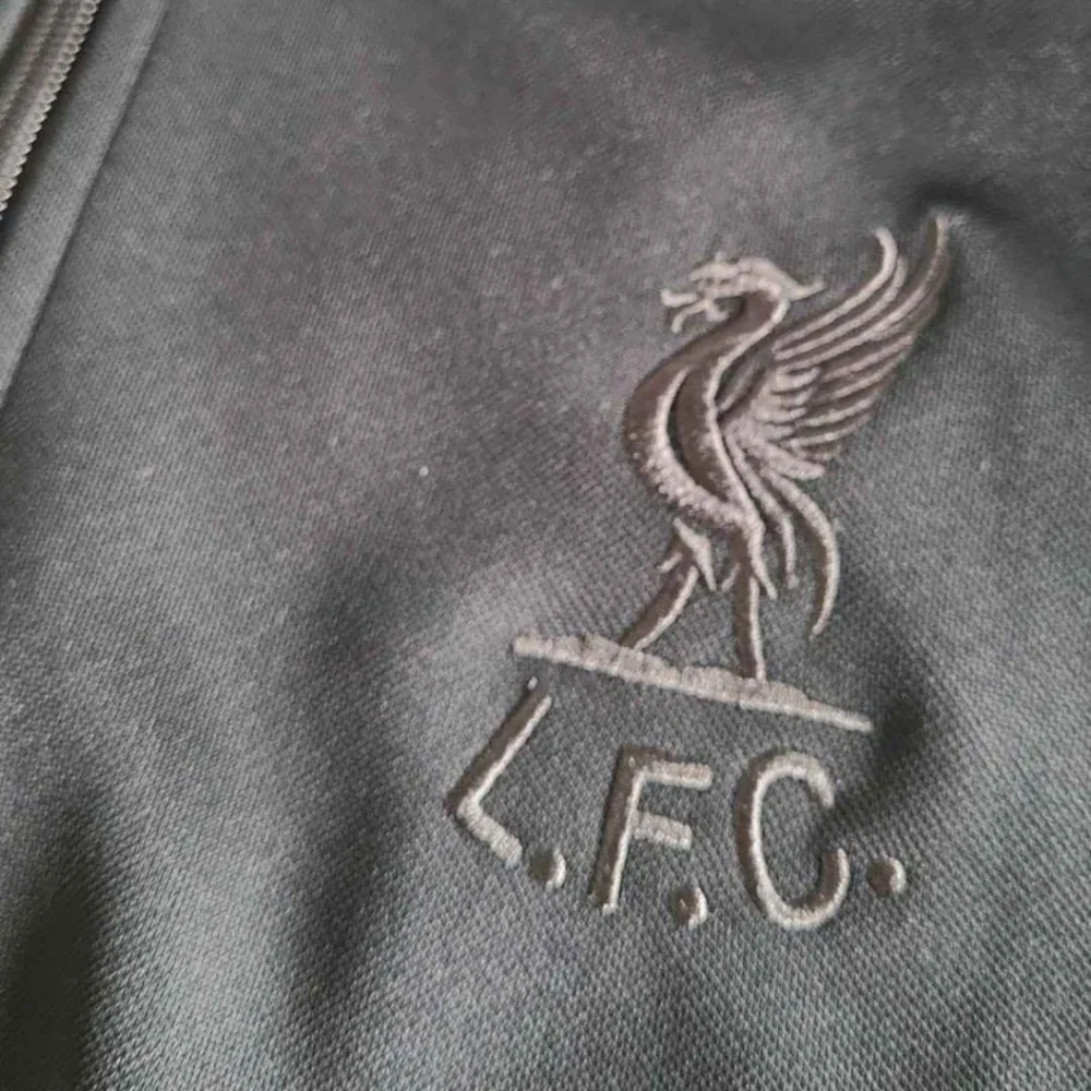 Liverpool LFC All Black Jacket SMALL - Picture 3 of 6